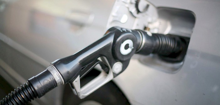 AUMENTA EL PRECIO DE LA GASOLINA A 98 DîLARES (2.28 EUROS) POR BARRIL